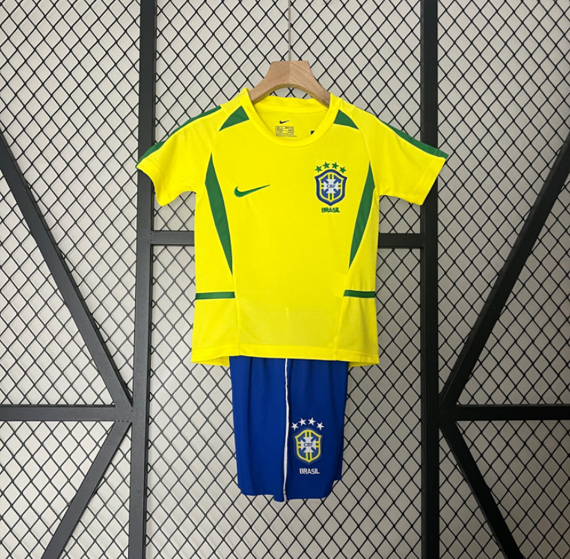 Brazil 2002 retro Jersey kid size+ free shorts - SoccerSphere