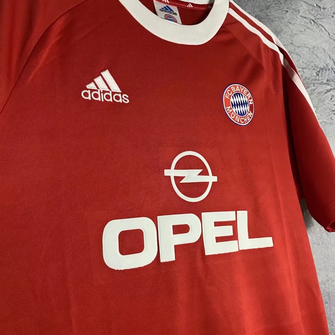 Retro 2000/01 Bayern Munich home - SoccerSphere